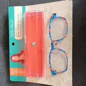 Women eyes Glasses New with tag